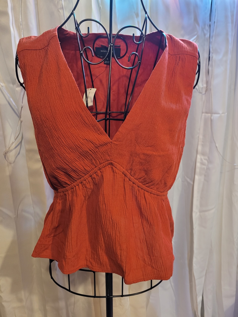 Banana Republic Rust V-Neck Sleeveless Peplum Top